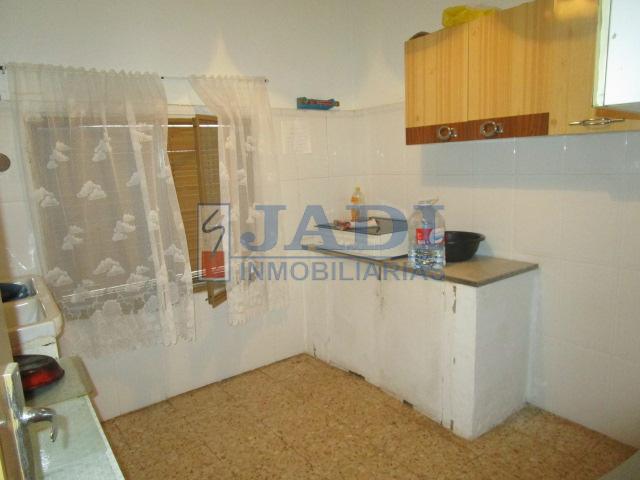 For sale of house in Valdepeñas