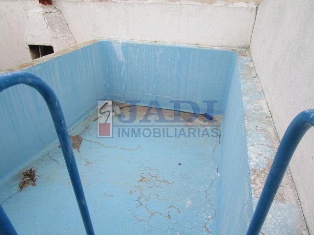 For sale of house in Valdepeñas
