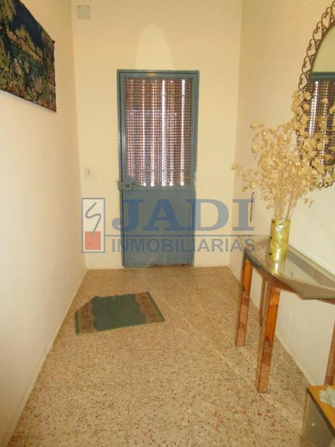 For sale of house in Valdepeñas