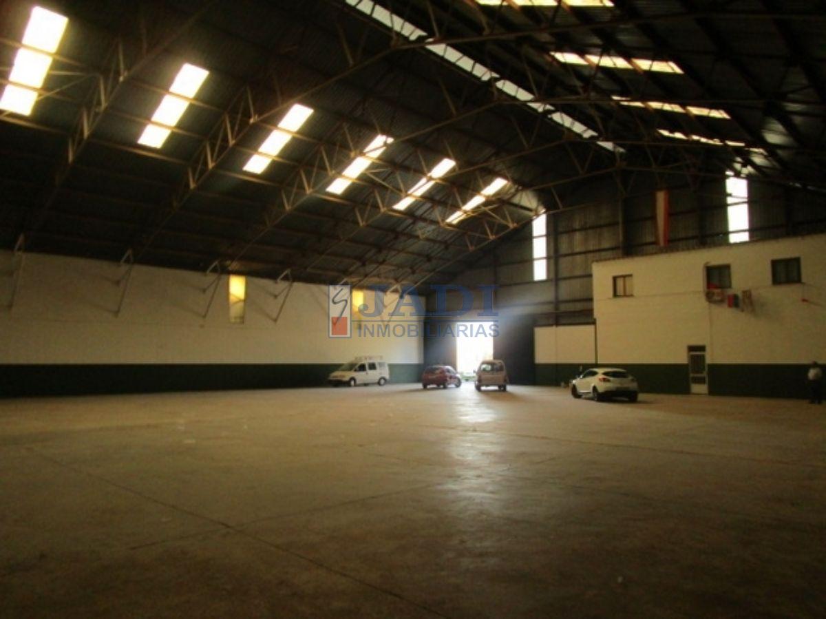 Alquiler de nave industrial en Valdepeñas