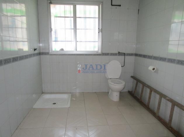 Venta de nave en Valdepeñas