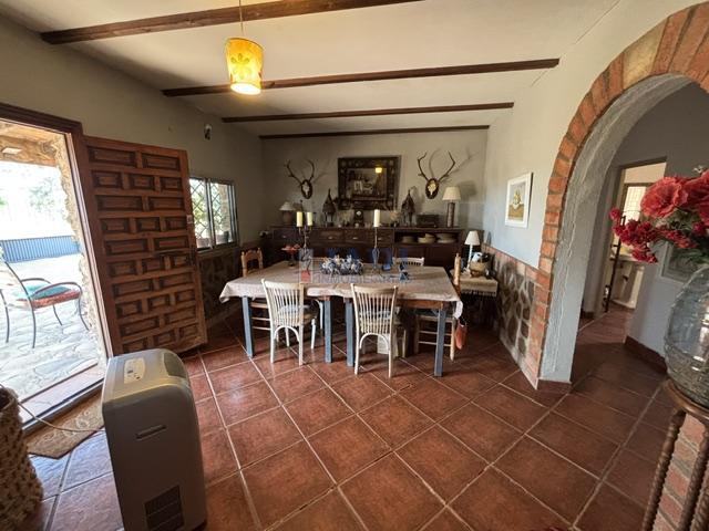 Venta de casa en Valdepeñas