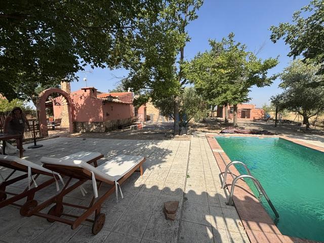 Venta de casa en Valdepeñas