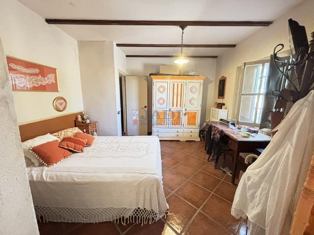 Venta de casa en Valdepeñas