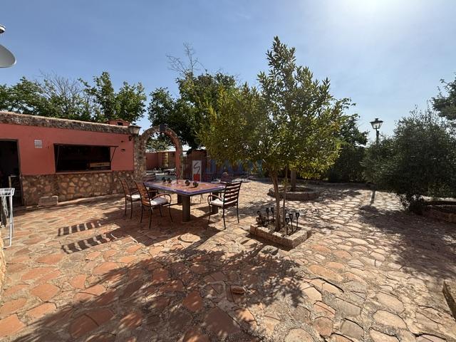 Venta de casa en Valdepeñas