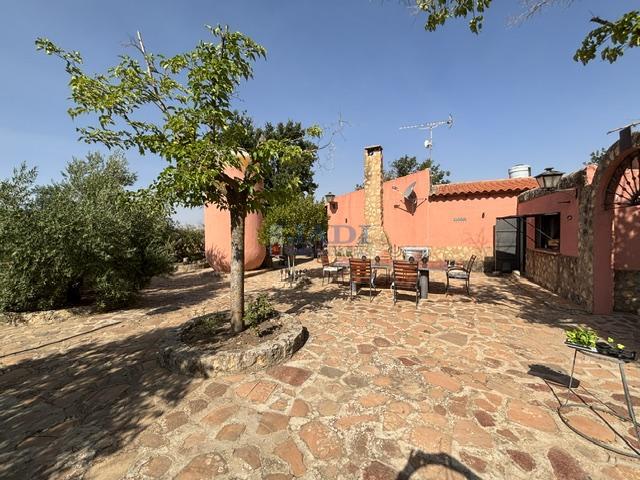 Venta de casa en Valdepeñas