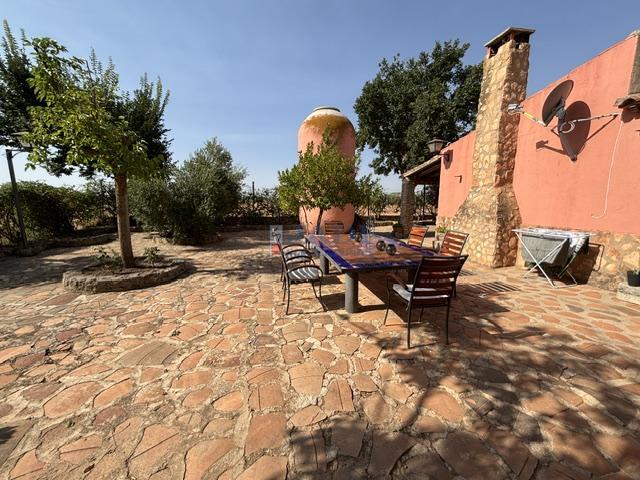 Venta de casa en Valdepeñas