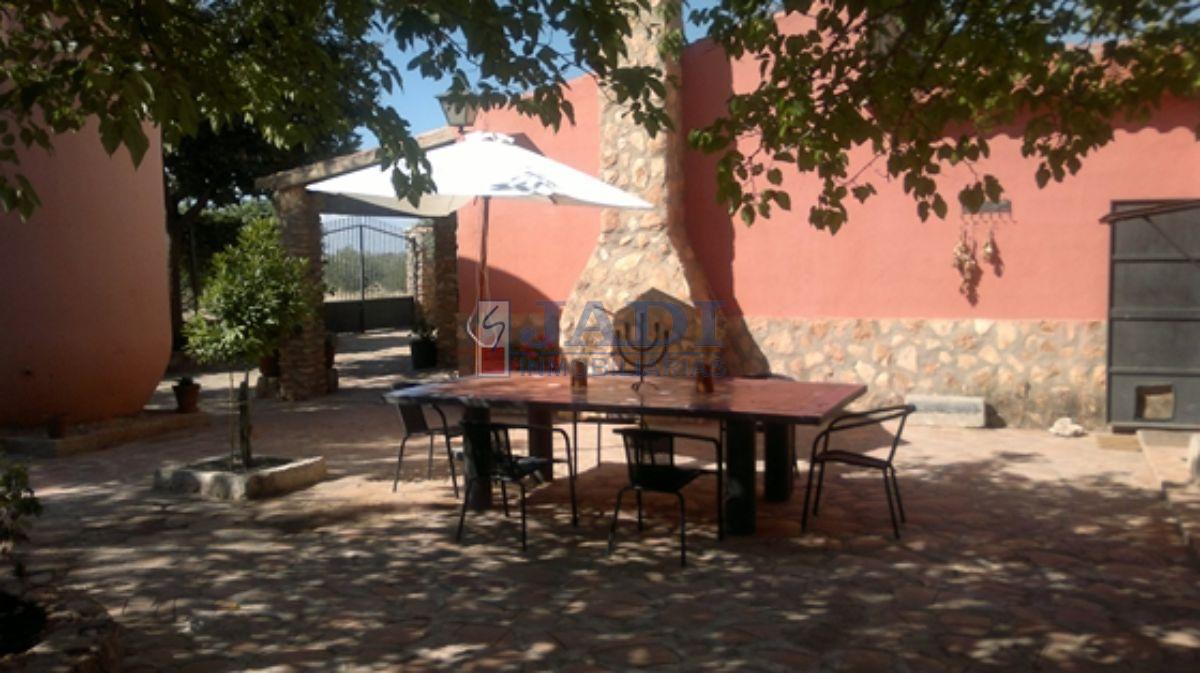 For sale of house in Valdepeñas