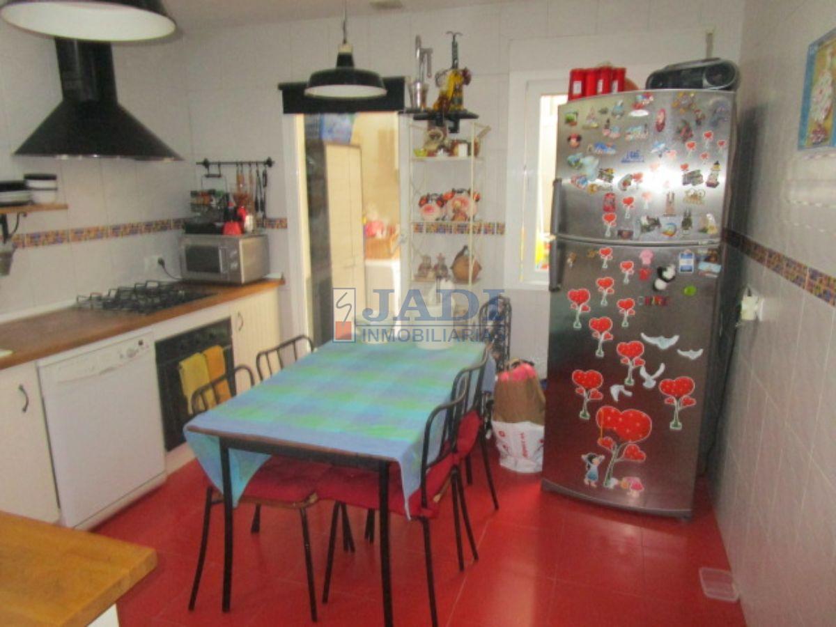 For sale of flat in Valdepeñas