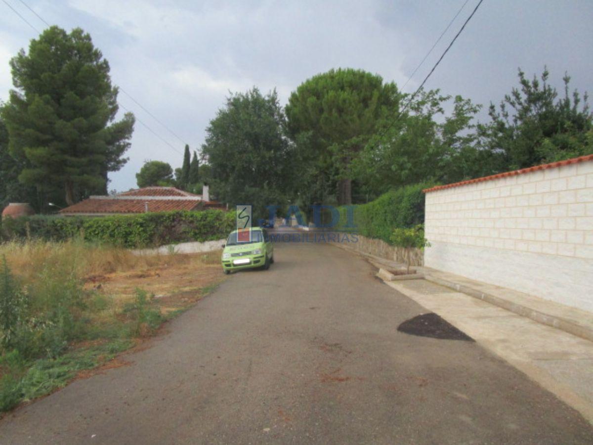 For sale of land in Valdepeñas