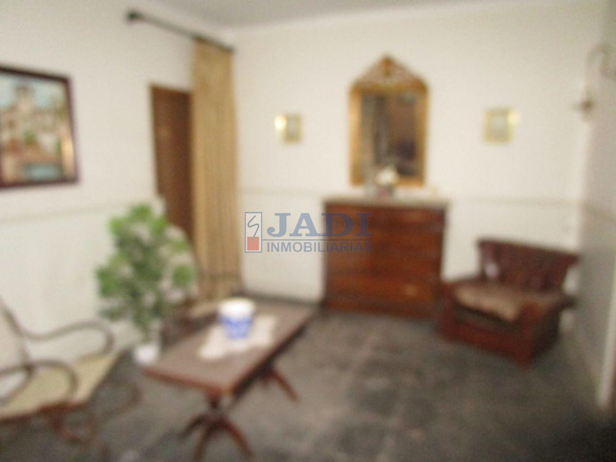 For sale of house in Valdepeñas