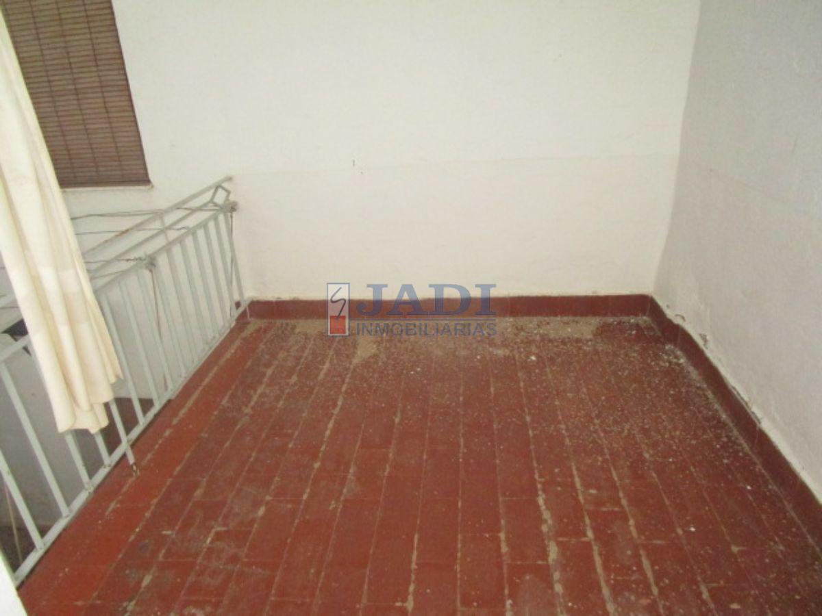 For sale of house in Valdepeñas