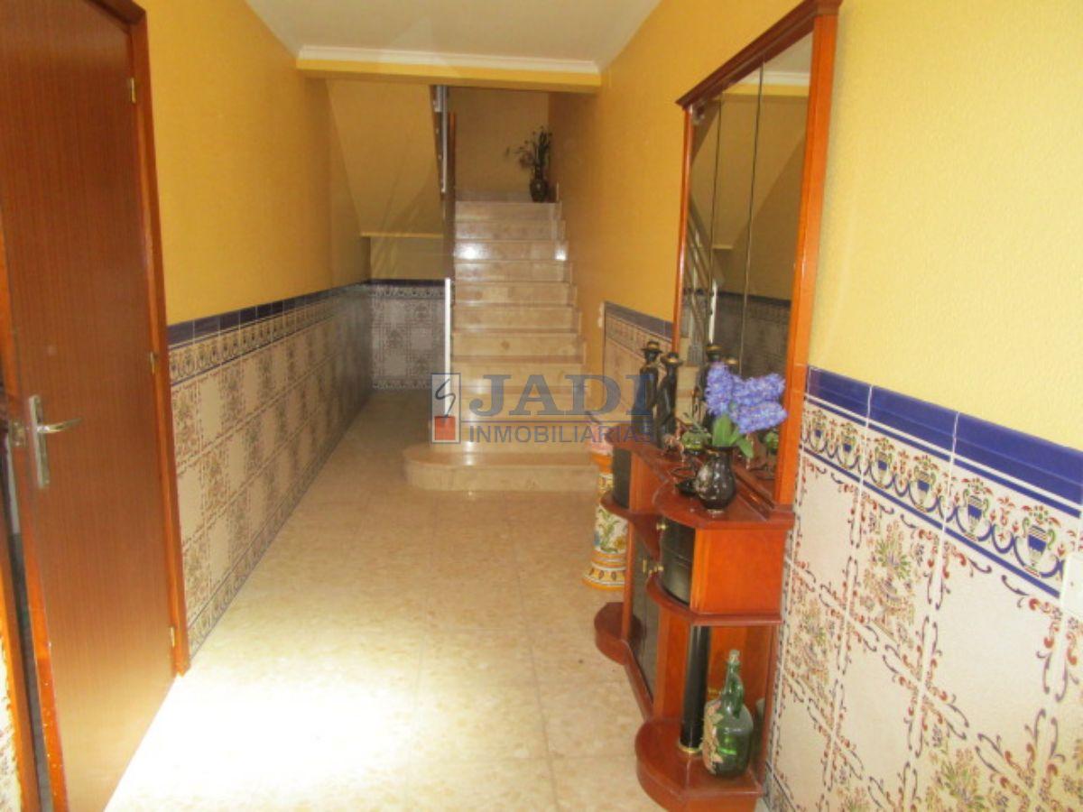 For sale of flat in Valdepeñas