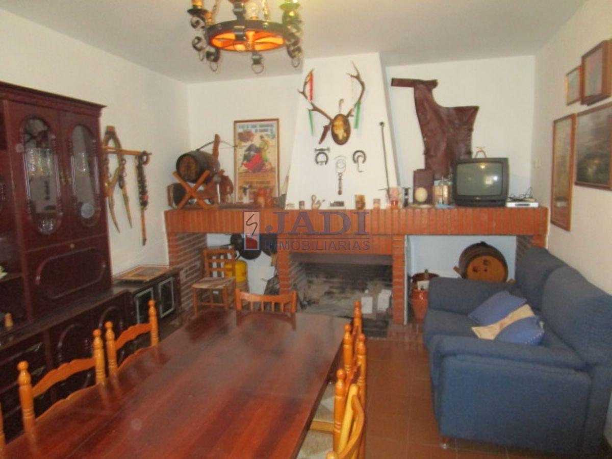 Venta de casa en Valdepeñas