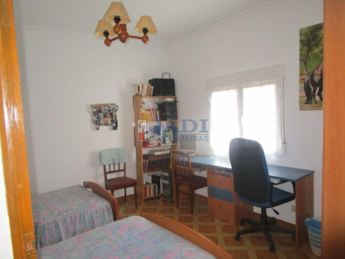 Venta de casa en Valdepeñas