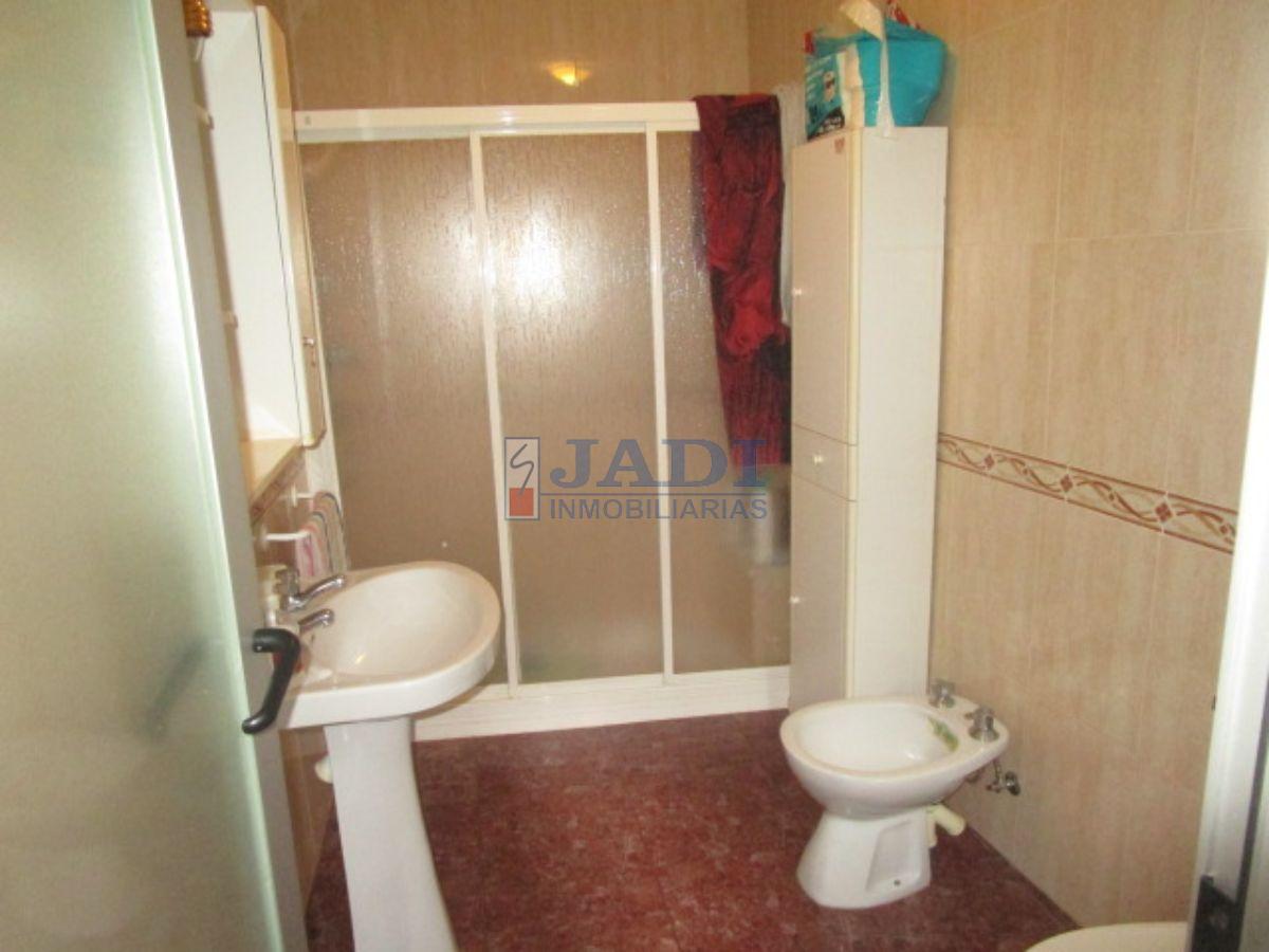 For sale of house in Valdepeñas