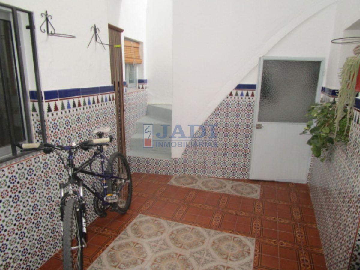 For sale of house in Valdepeñas
