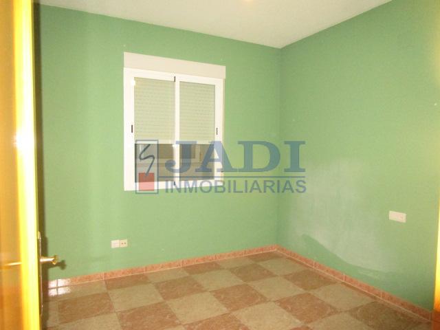 For sale of house in Valdepeñas