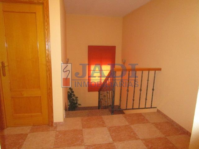 For sale of house in Valdepeñas