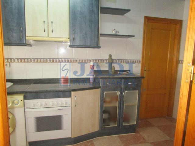 For sale of house in Valdepeñas