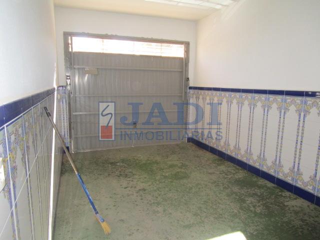 For sale of house in Valdepeñas