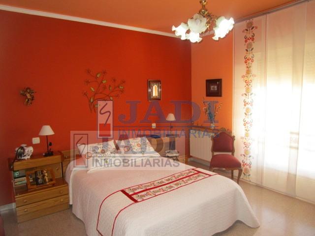 For sale of house in Valdepeñas