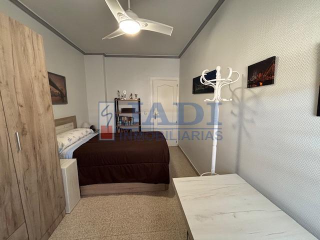 For sale of house in Valdepeñas