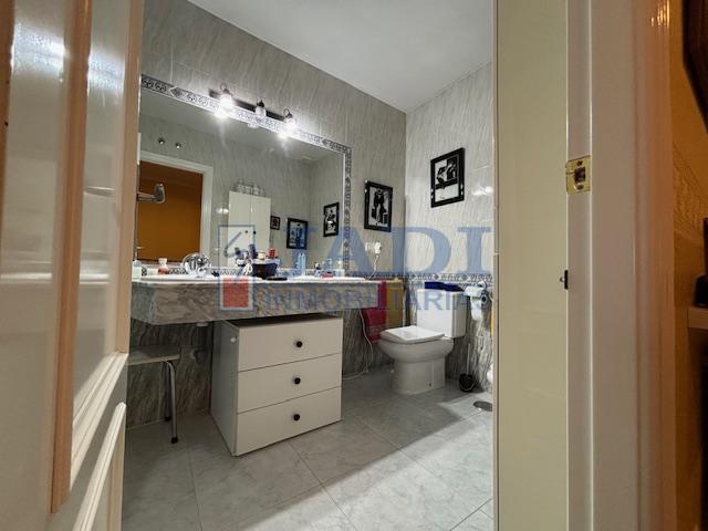 For sale of house in Valdepeñas