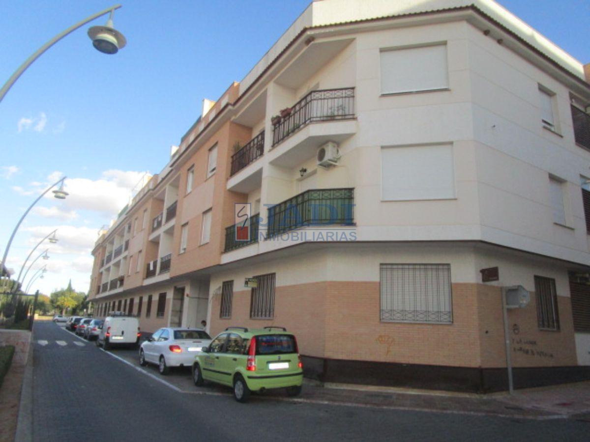 For rent of garage in Valdepeñas