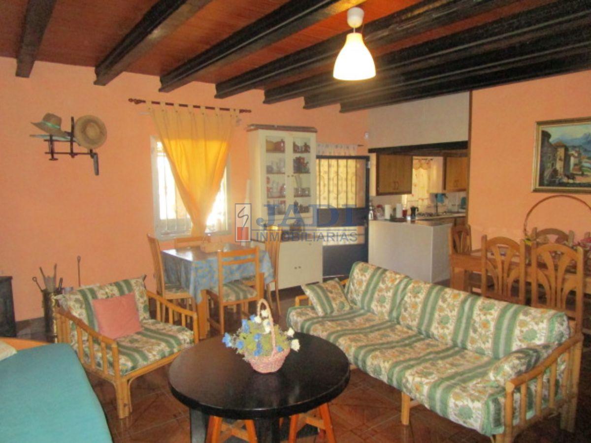 For sale of house in Valdepeñas