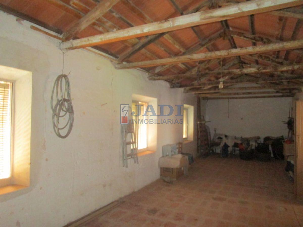 For sale of house in Valdepeñas