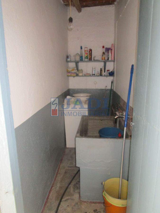 For sale of house in Valdepeñas