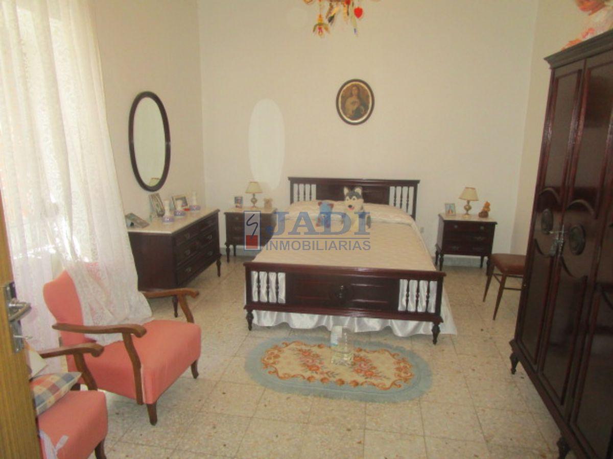 For sale of house in Valdepeñas