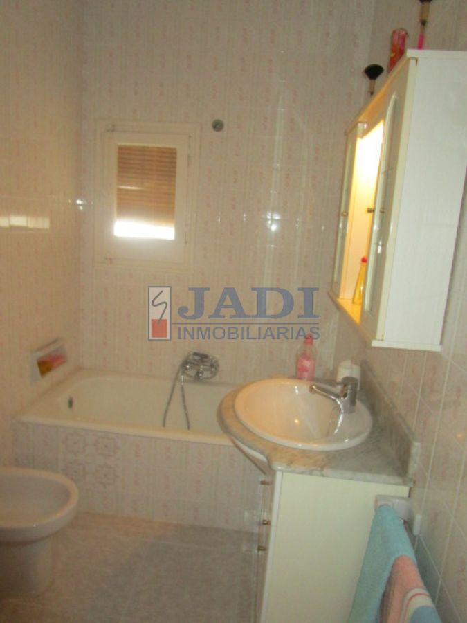 For sale of house in Valdepeñas