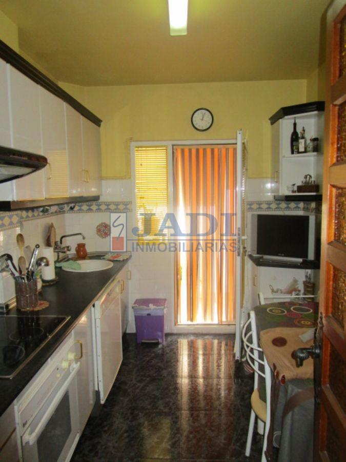 For sale of flat in Valdepeñas