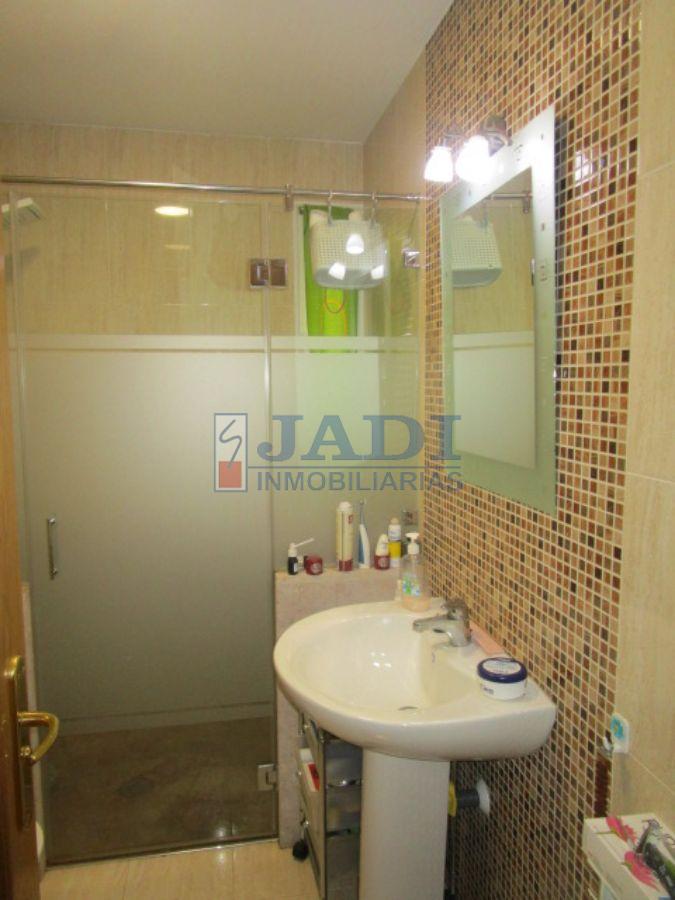 For sale of penthouse in Valdepeñas