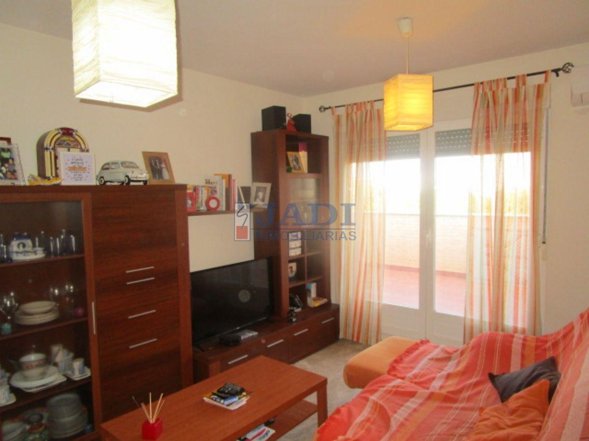 For sale of penthouse in Valdepeñas