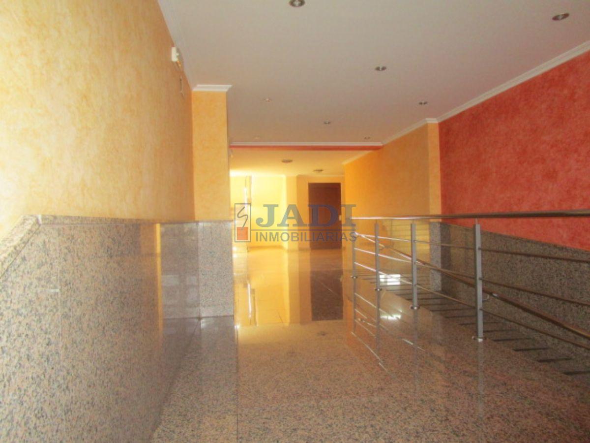 For sale of penthouse in Valdepeñas