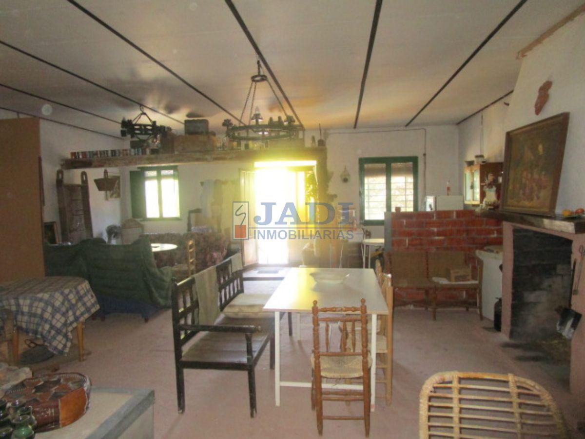 For sale of house in Valdepeñas