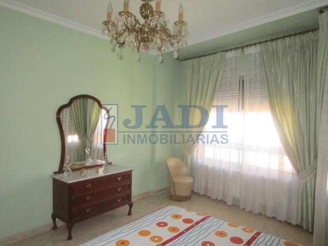 For rent of house in Valdepeñas