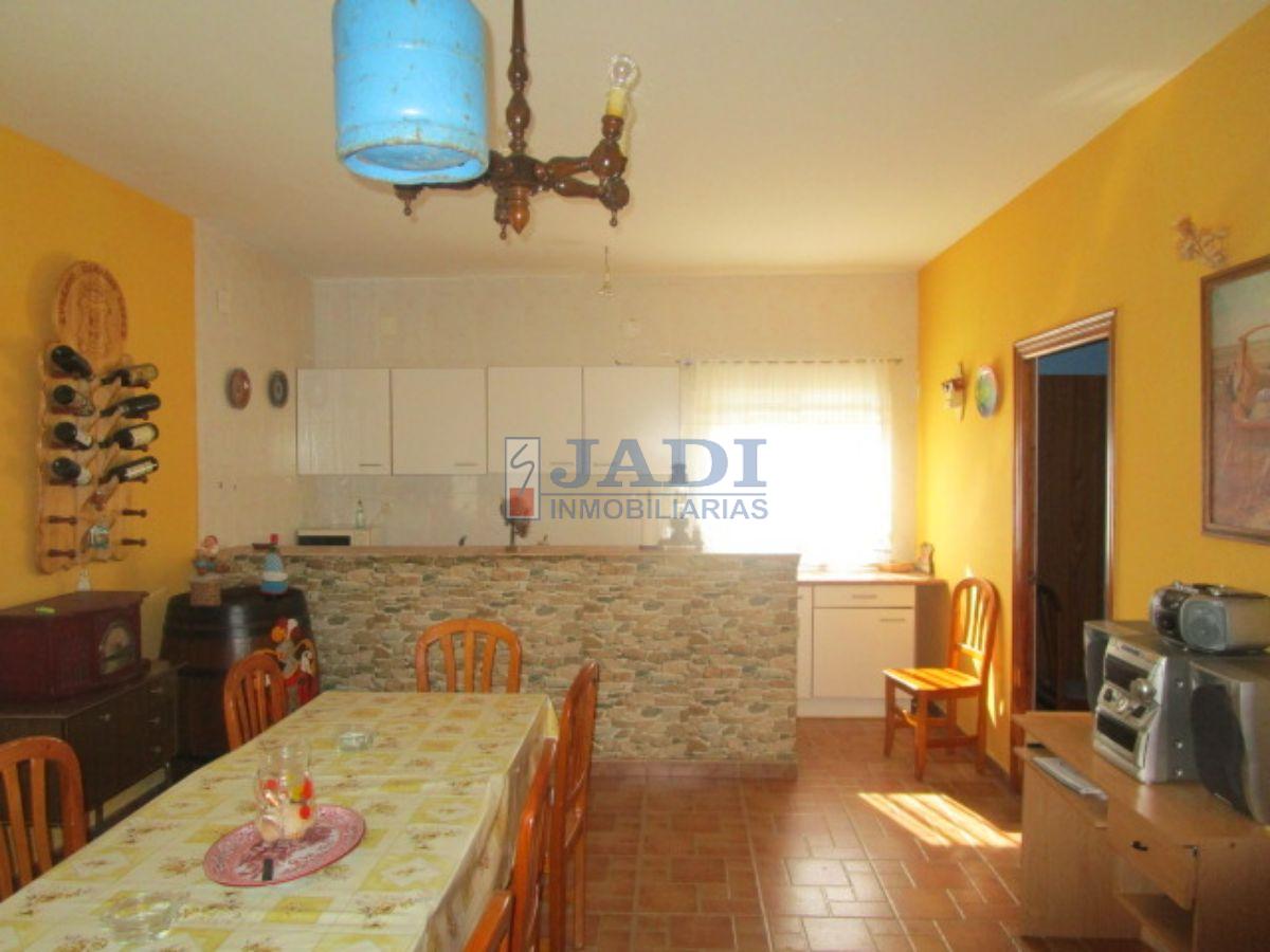 For sale of house in Valdepeñas