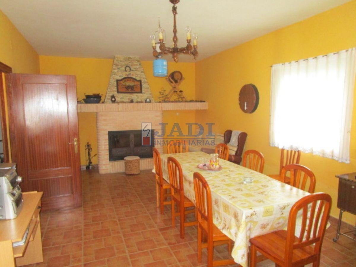 For sale of house in Valdepeñas