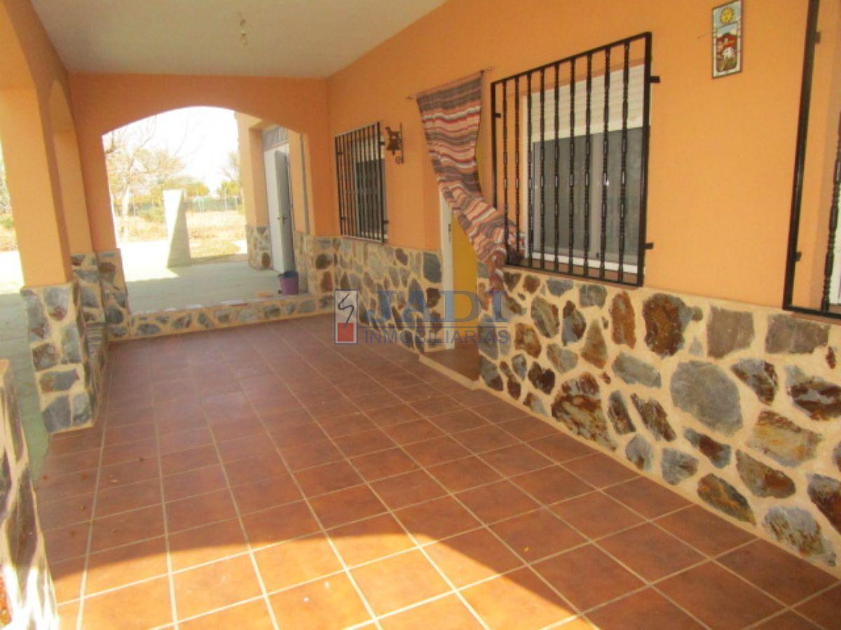 Venta de casa en Valdepeñas