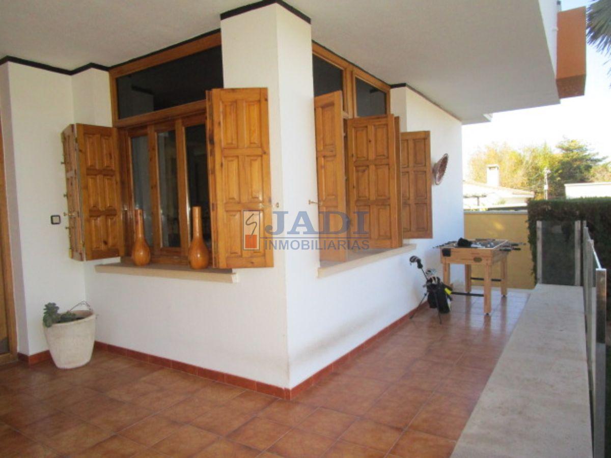 Venta de chalet en Valdepeñas