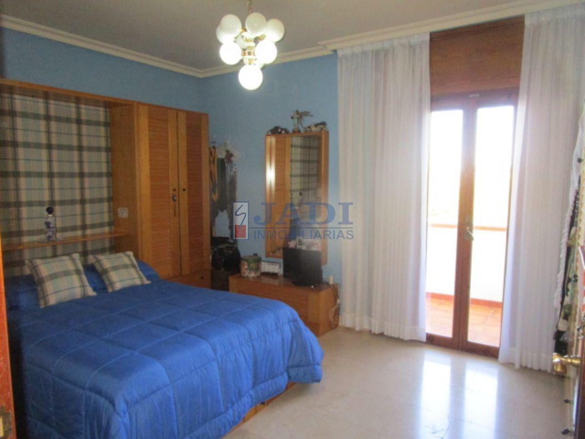 Venta de chalet en Valdepeñas