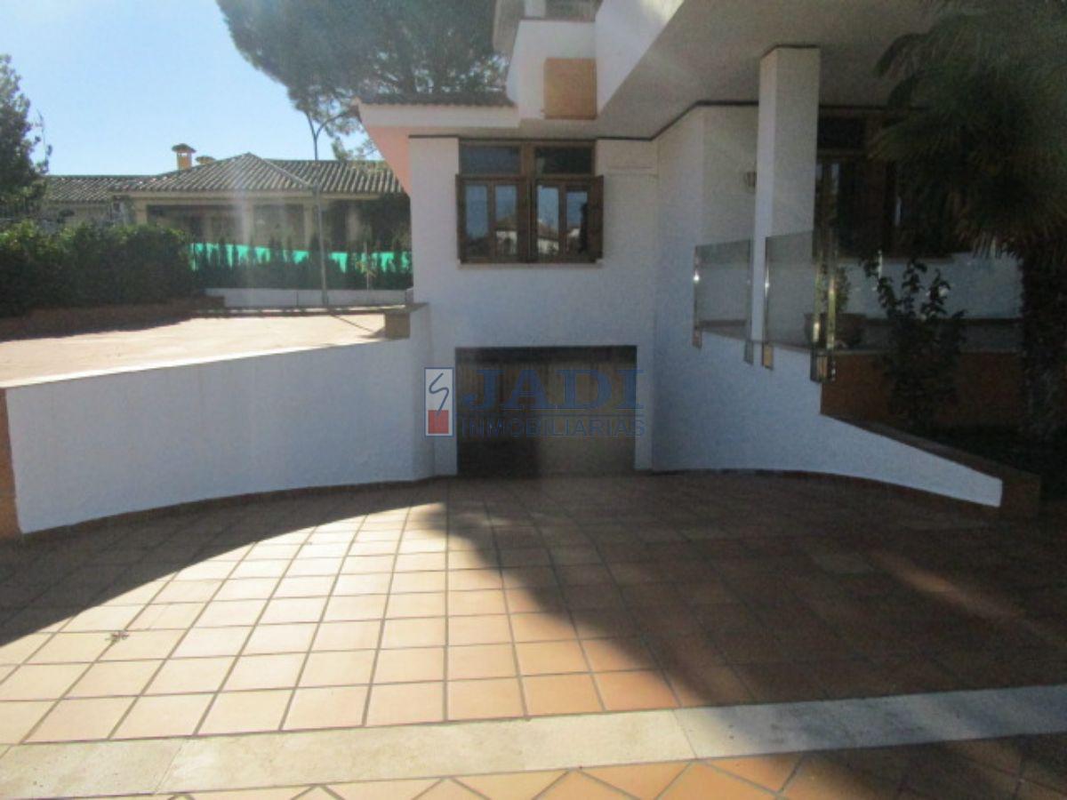 Venta de chalet en Valdepeñas