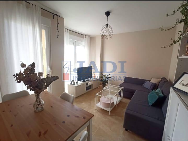 For sale of apartment in Valdepeñas