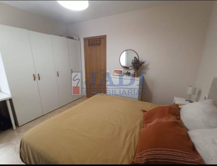 For sale of apartment in Valdepeñas