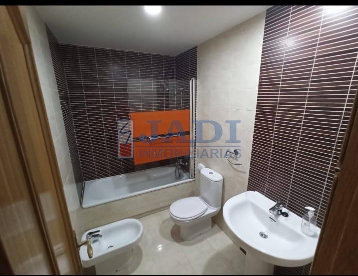 For sale of apartment in Valdepeñas