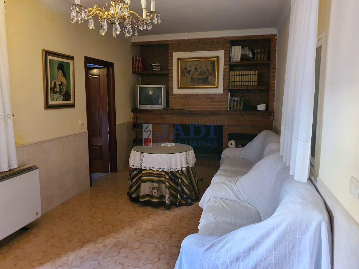 For sale of house in Viso del Marqués